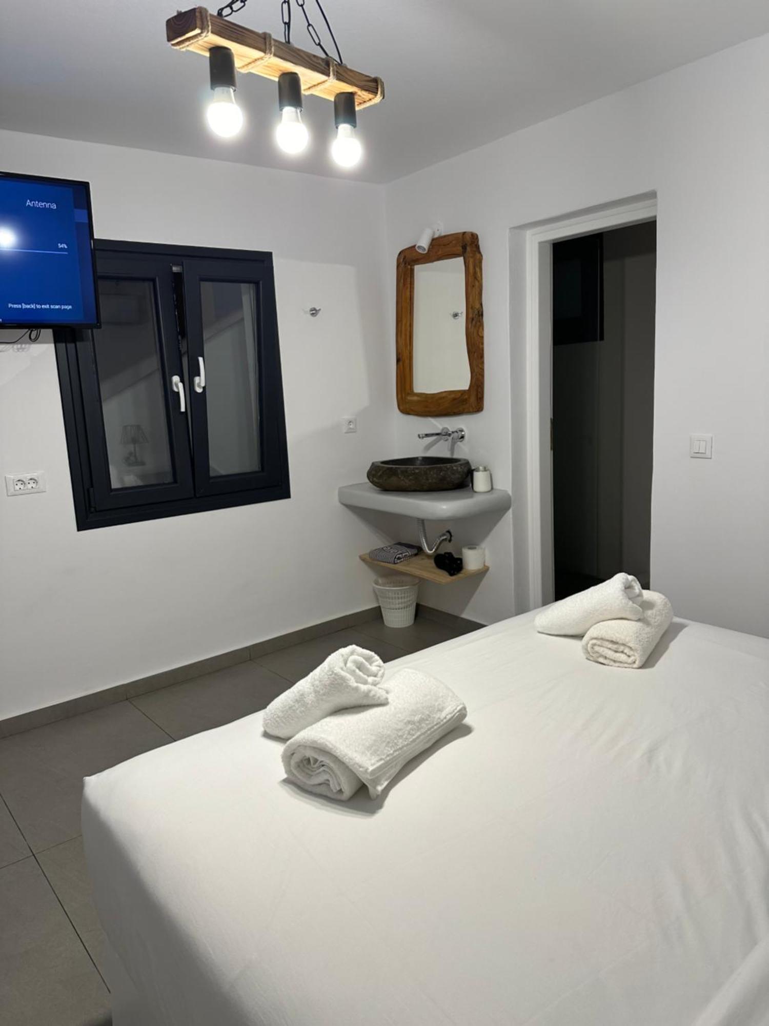 The Coast Suites Tourlos Ngoại thất bức ảnh